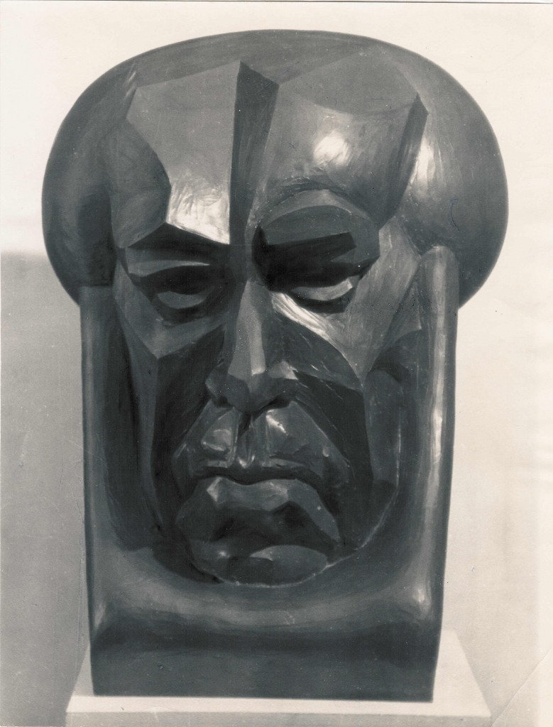 Bernard van Lierop Solzhenitsyn sculpture